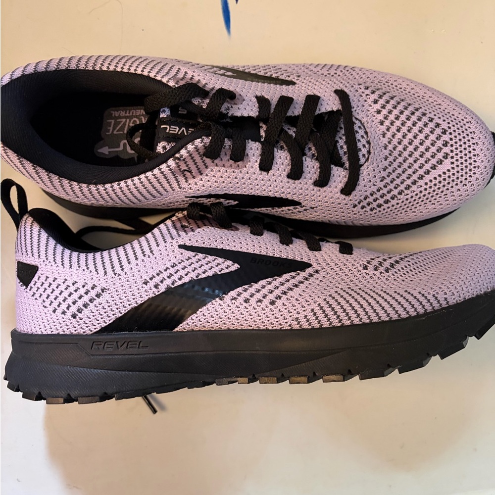 Brooks Revel 5 running shoe